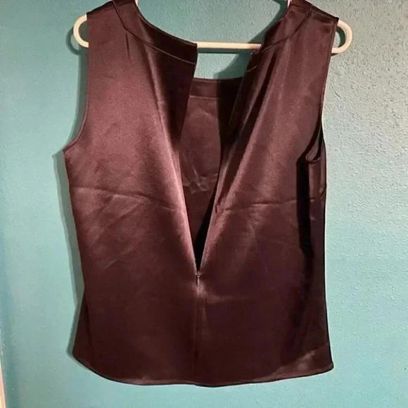 St.John Caviar Collection Liquid Satin Top - Picture 4 of 8